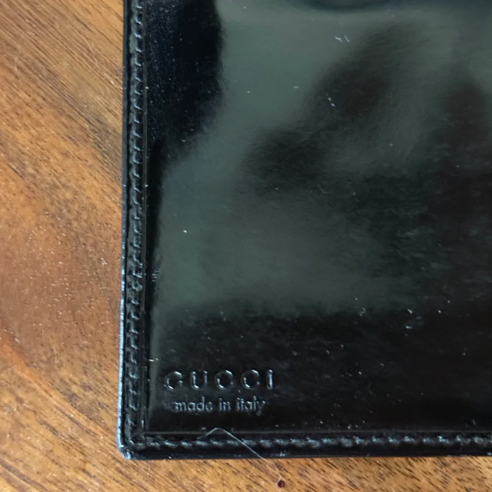 Gucci Glossy Black Leather Wallet - Picture 3 of 4
